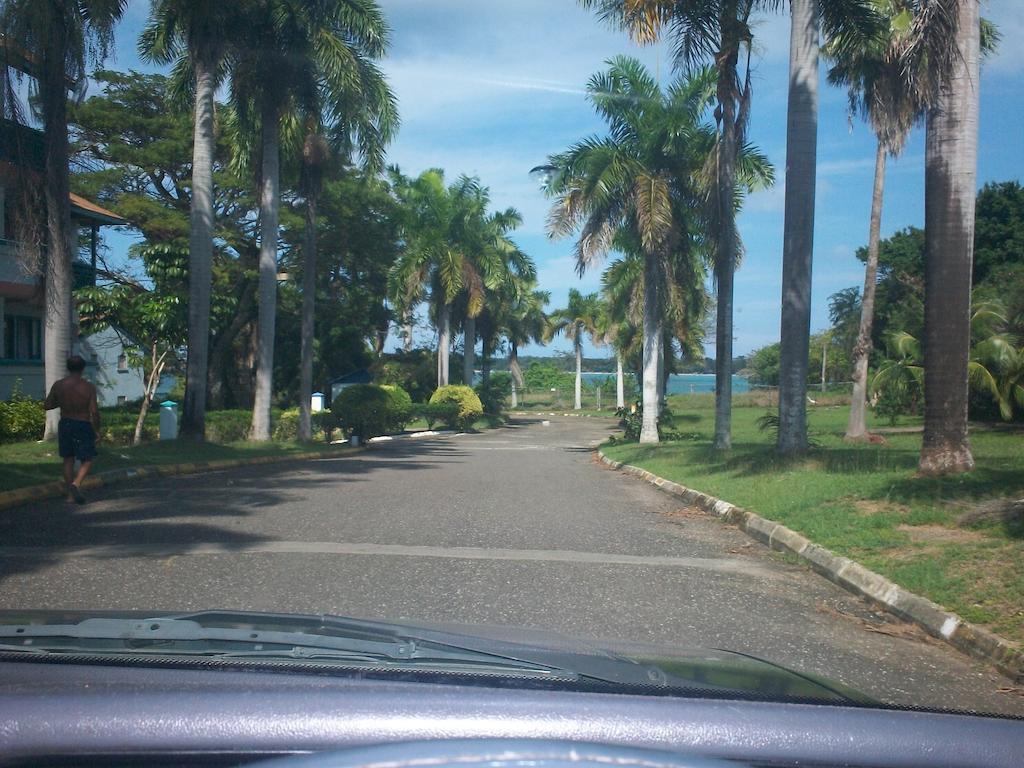 Point Village, Negril, Jamaica Eksteriør billede