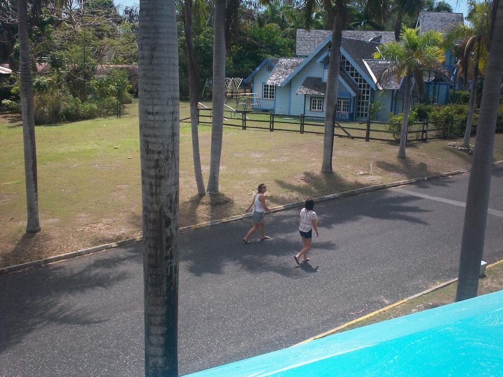Point Village, Negril, Jamaica Eksteriør billede